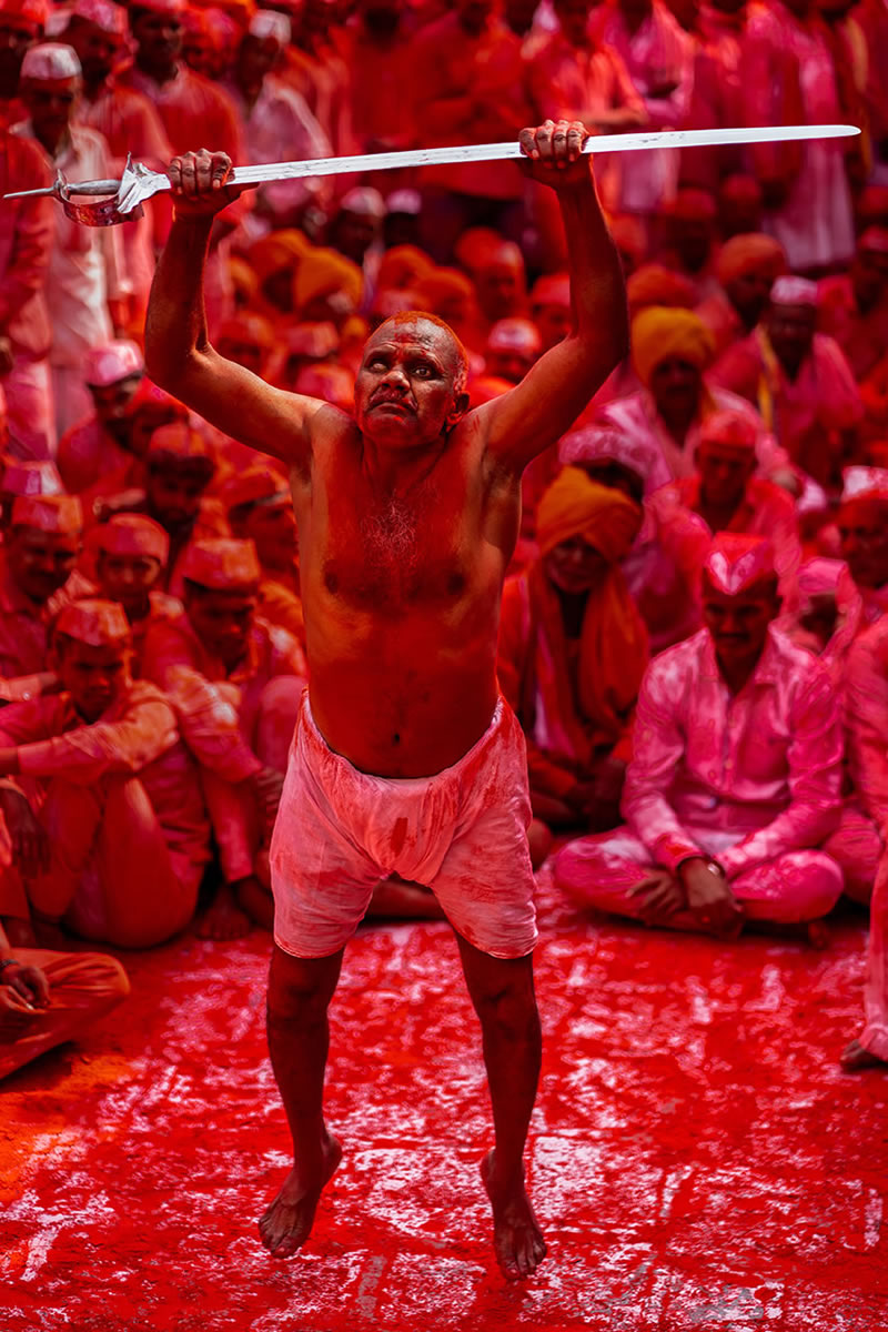 The Red Festival: An Amazing Photo Series By Vedant Kulkarni