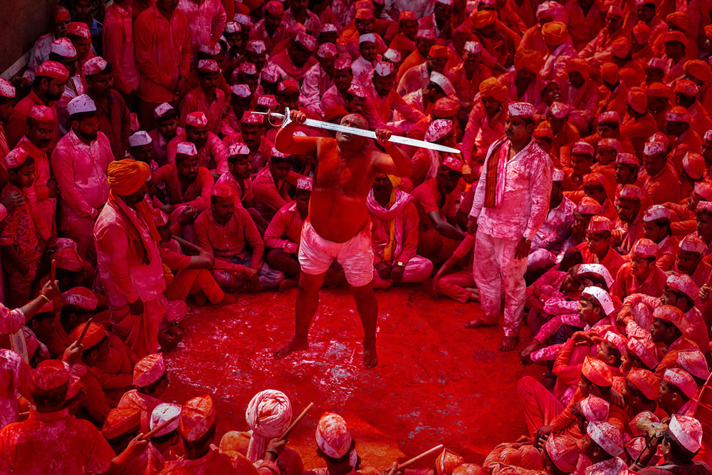 The Red Festival: An Amazing Photo Series By Vedant Kulkarni