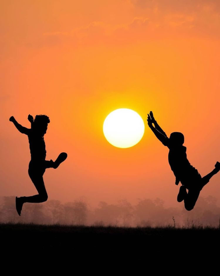 Photographer Sulabh Lamba Use the Sun To Creates Playful Silhouette Photos