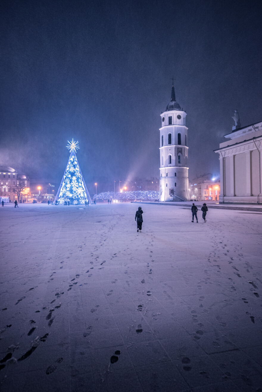 Beautiful Photos Of Vilnius During The Winter Captured By Patryk Bieganski