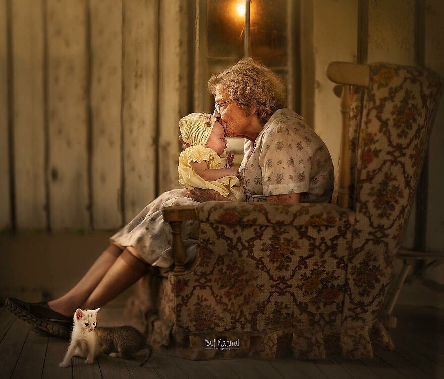 Photographer Sujata Setia Emotionally Captures Grandparents With Their Grandkids