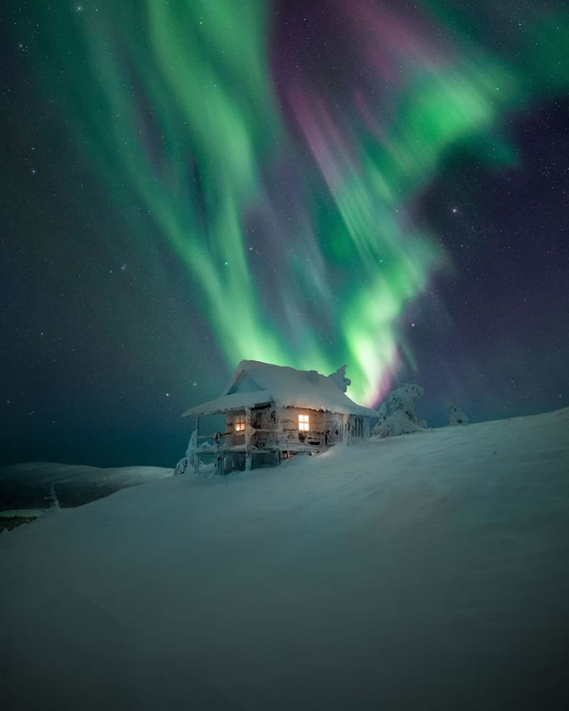 The Beautiful Images From 2021 Northern Lights Photographer Of The Year