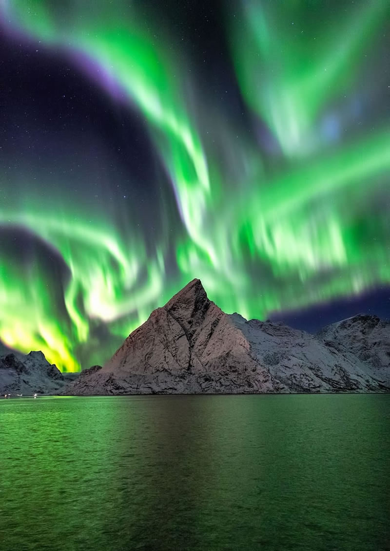 The Beautiful Images From 2021 Northern Lights Photographer Of The Year