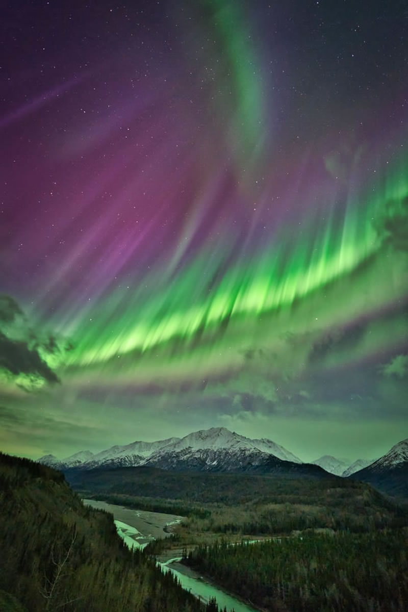 The Beautiful Images From 2021 Northern Lights Photographer Of The Year