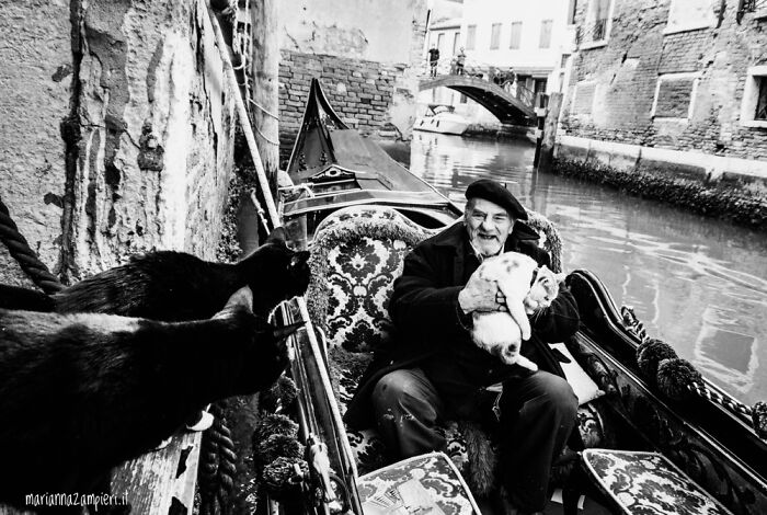 Photographs Of People With Their Cats In Venice, Italy By Marianna Zampieri