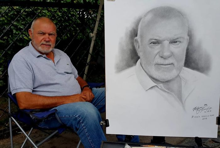 Russian Artist Nikolay Yarakhtin Amazingly Draws Realistic Portraits In Just One Hour