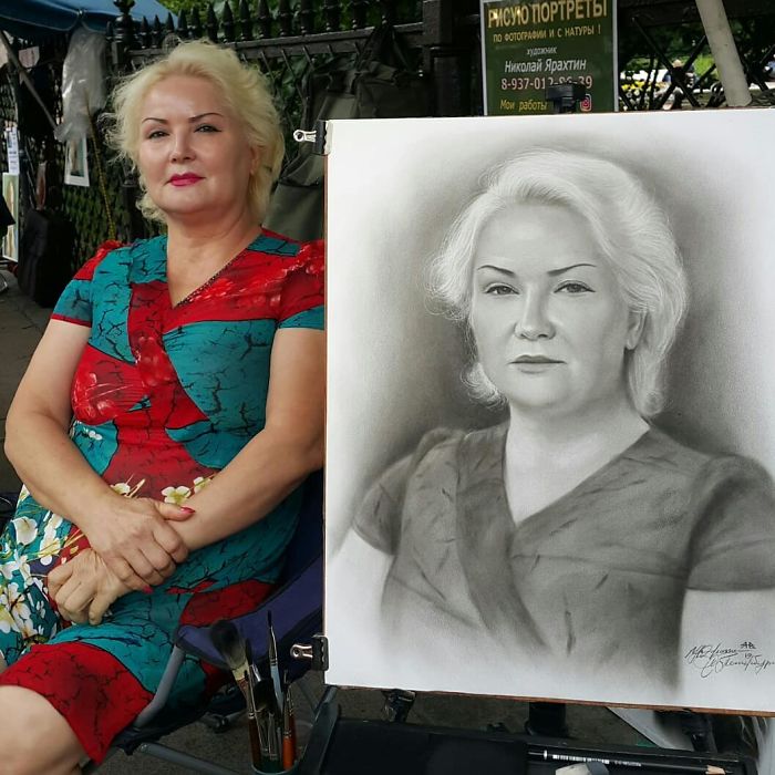 Russian Artist Nikolay Yarakhtin Amazingly Draws Realistic Portraits In Just One Hour