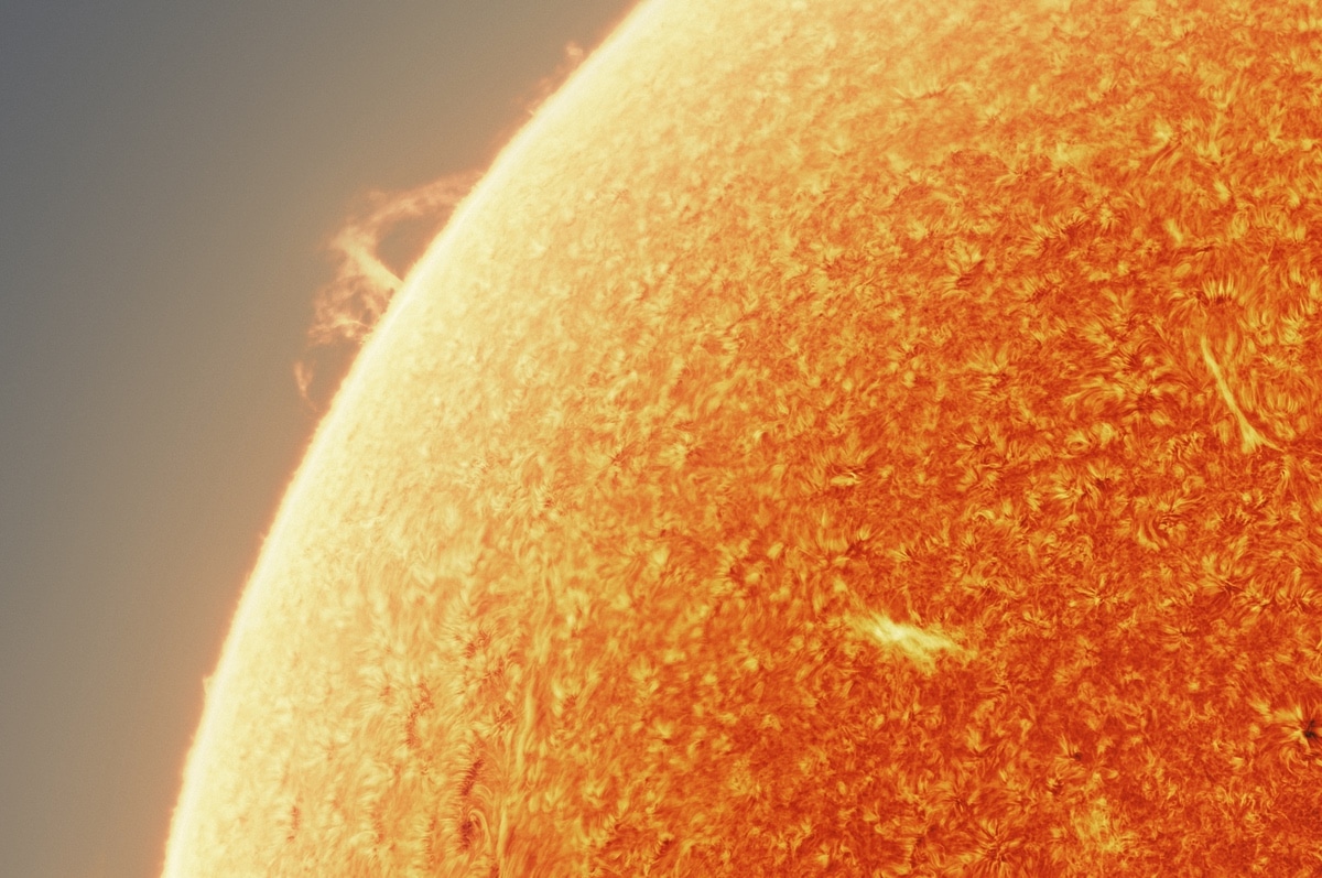 300-Megapixel Image Of The Sun By Andrew McCarthy