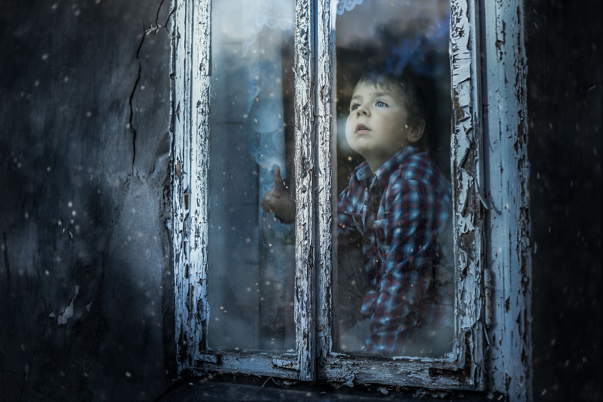 Beautiful Child Photographs By Iwona Podlasinska