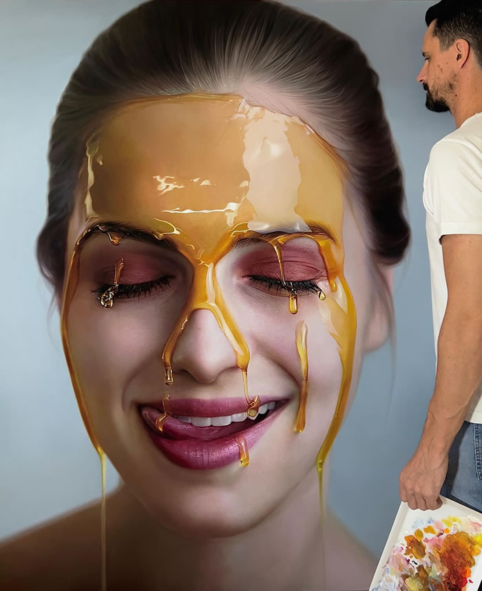 Hyper-Realistic Portraits Covered With Honey by Fabiano Millani