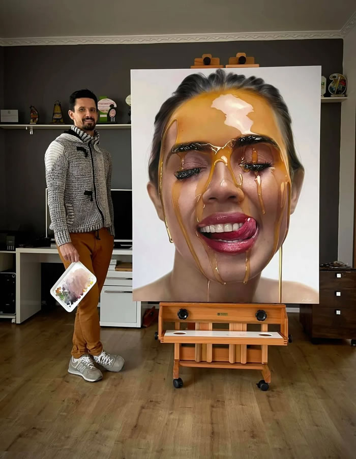 Hyper-Realistic Portraits Covered With Honey by Fabiano Millani