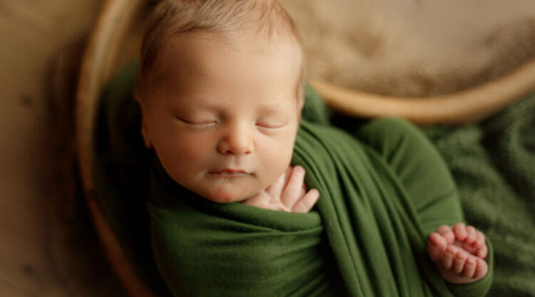 Photographer Bethany Hope Captured 10 Gorgeous Photos Of Newborn Babies