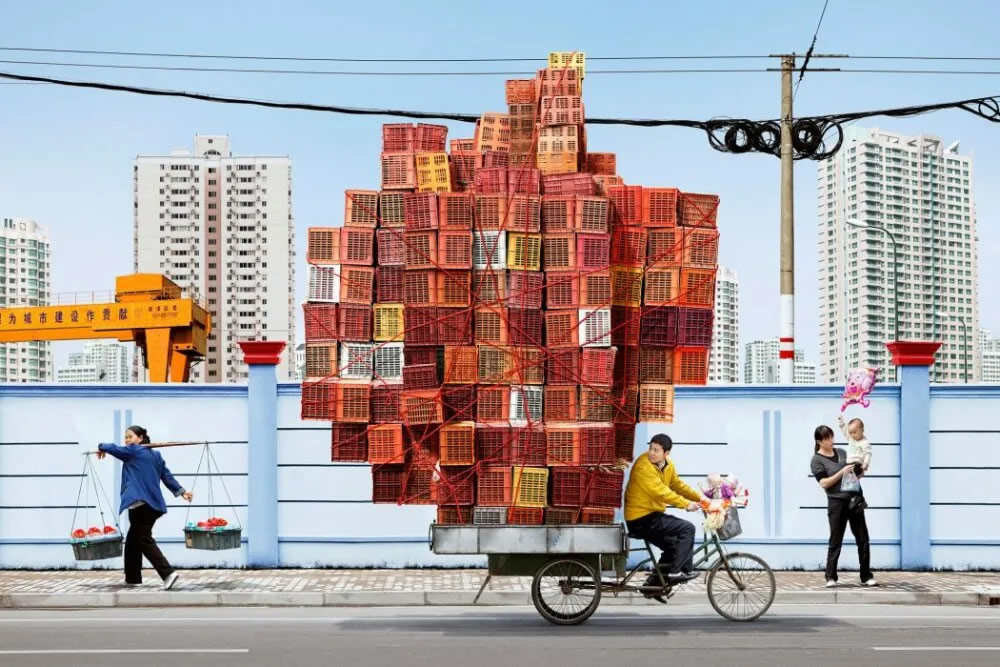 Totems Shanghai's Porters By Alain Delorme