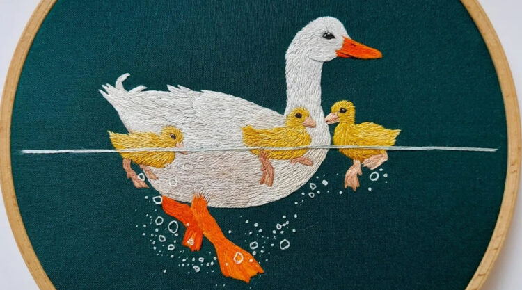 Artist Megan Zaniewski Creates Beautiful Embroideries Of Animals Plunging Into The Water