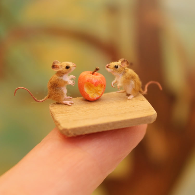 Miniature Animal Sculptures by Katie Doka