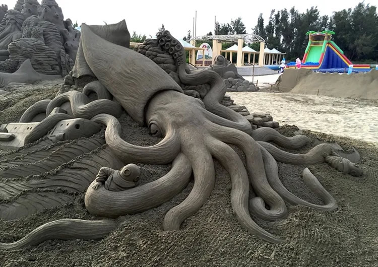 Sand Sculptures by Toshihiko Hosaka