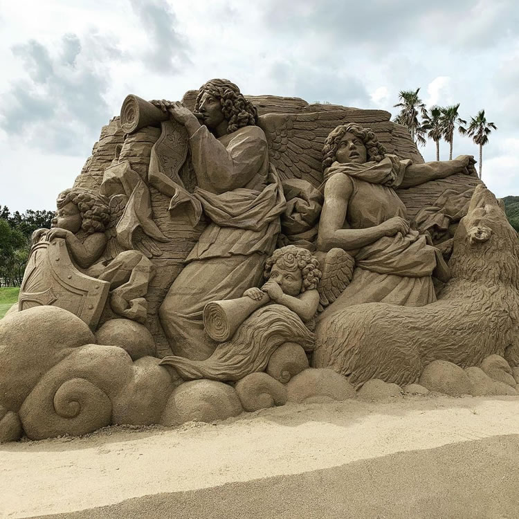 Sand Sculptures by Toshihiko Hosaka