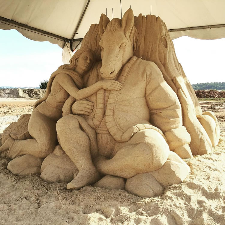 Sand Sculptures by Toshihiko Hosaka