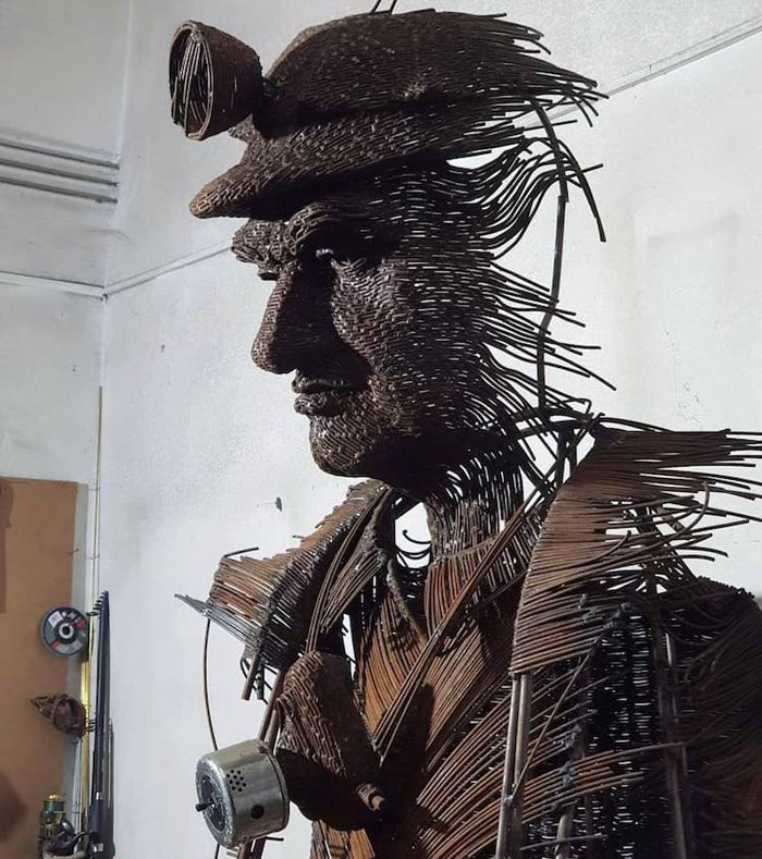 Industrial Metal Wires Sculpters By Darius Hulea