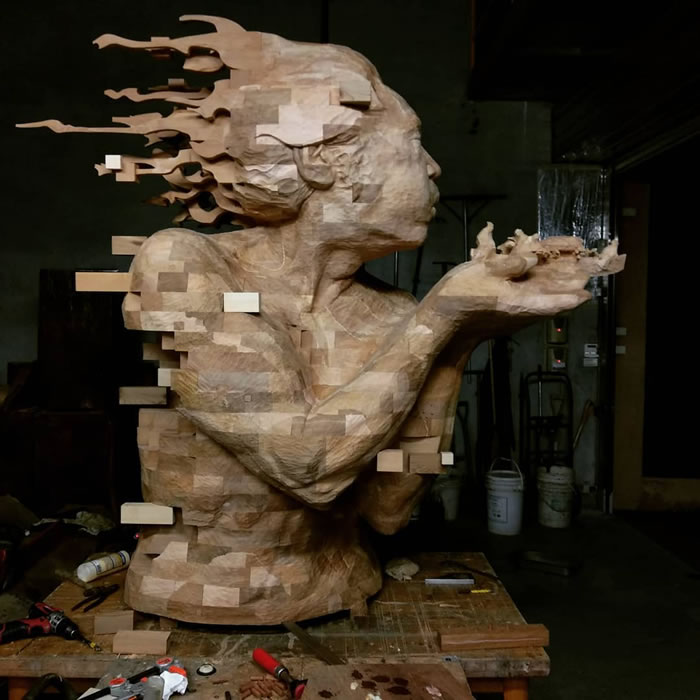 Pixelated Wood Sculptures By Han Hsu tung