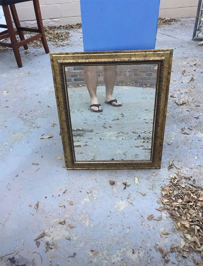 People Trying To Sell Mirrors