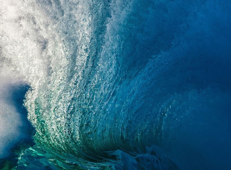 Incredible Photos of Waves By Ray Collins