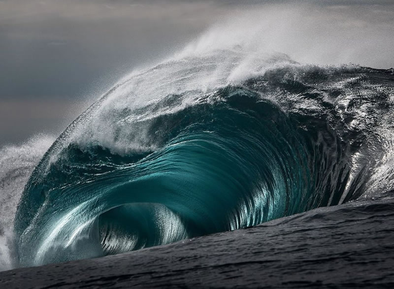 Incredible Photos of Waves By Ray Collins