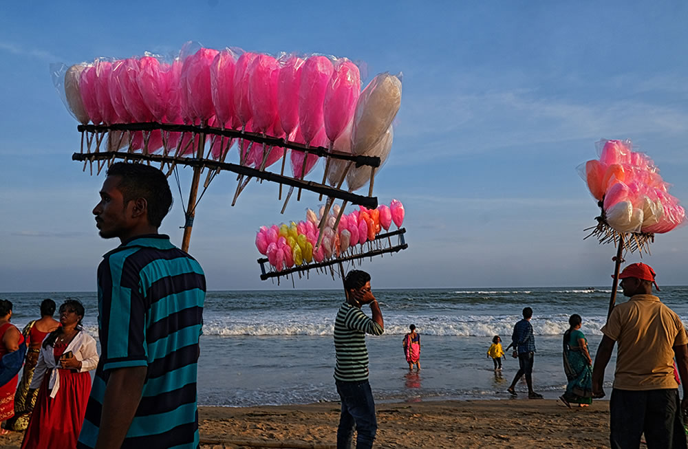 Indian Street Photography By Konark Basu