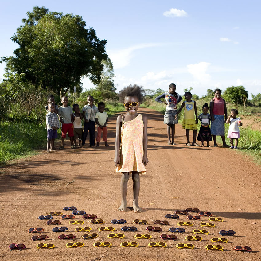 Toy Stories Children Photos By Gabriele Galimberti