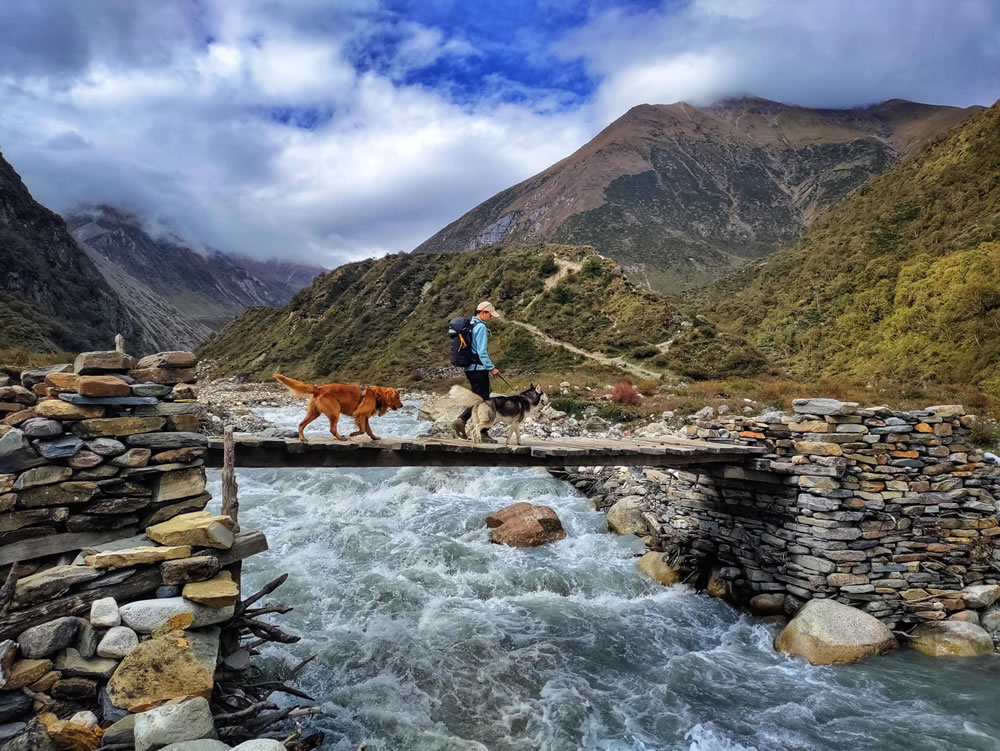 Trekking In Nepal By Yen Nguyen