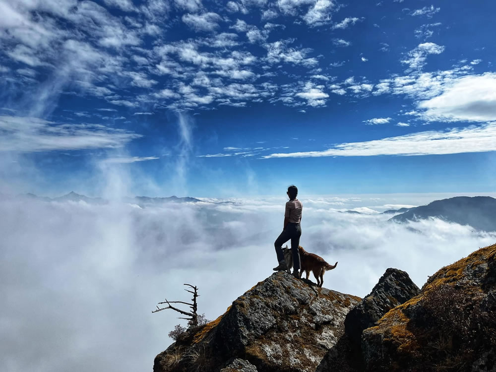 Trekking In Nepal By Yen Nguyen