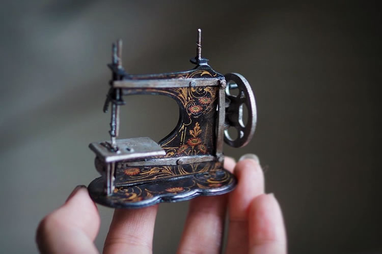 Miniature Antique Furnitures By Kiyomi