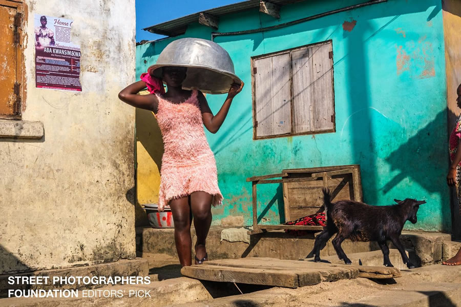 Stunning Photos Taken On The Streets