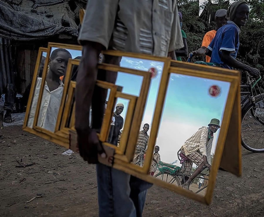 Stunning Photos Taken On The Streets