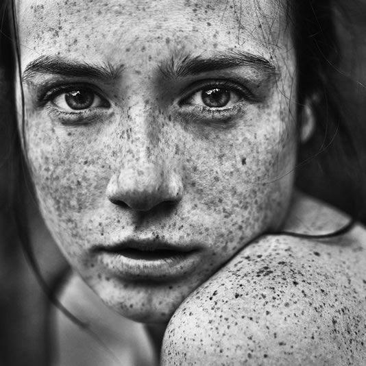 Marta Bevacqua - Fine Art Portrait Photographer from Paris