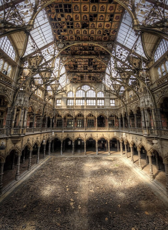 Beauty Of Abandoned Places Worldwide