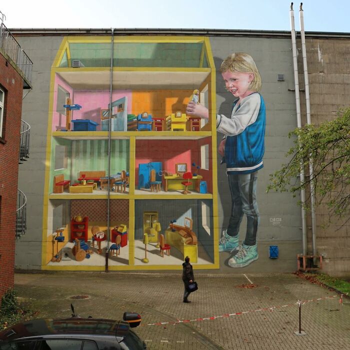 Painting 3D Murals by Leon Keer 