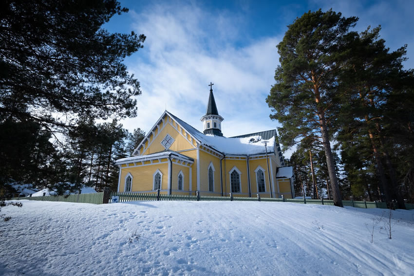 Churches And Chapels Across Europe by Vincent Croce