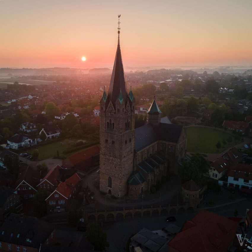 Churches And Chapels Across Europe by Vincent Croce