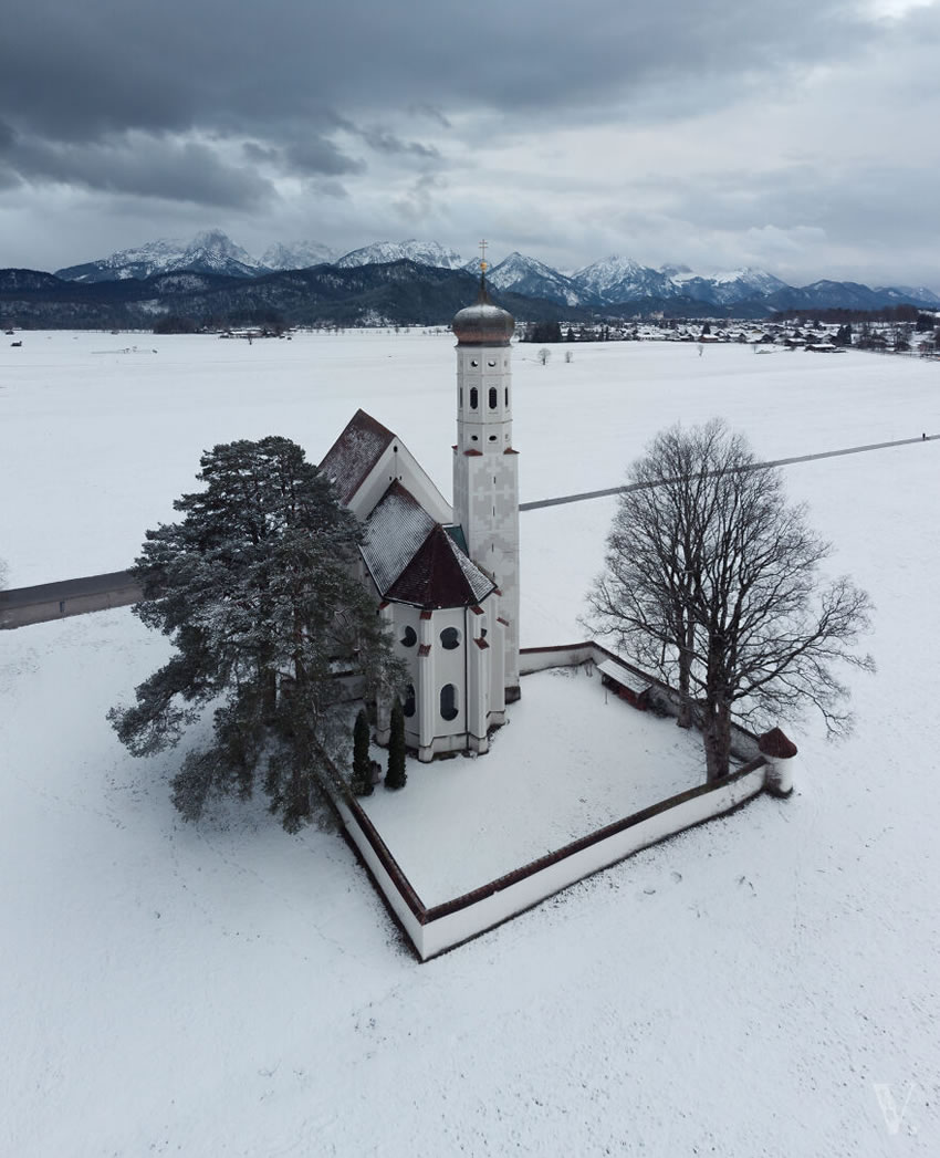 Churches And Chapels Across Europe by Vincent Croce