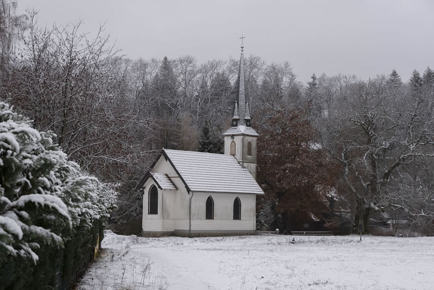 Churches And Chapels Across Europe by Vincent Croce