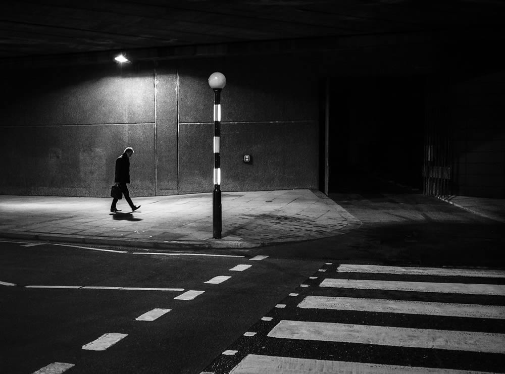 Black And White Street Photography By Rupert Vandervell