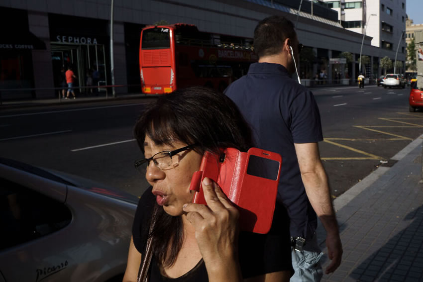 Street Photography Funny Coincidences By Pau Buscato