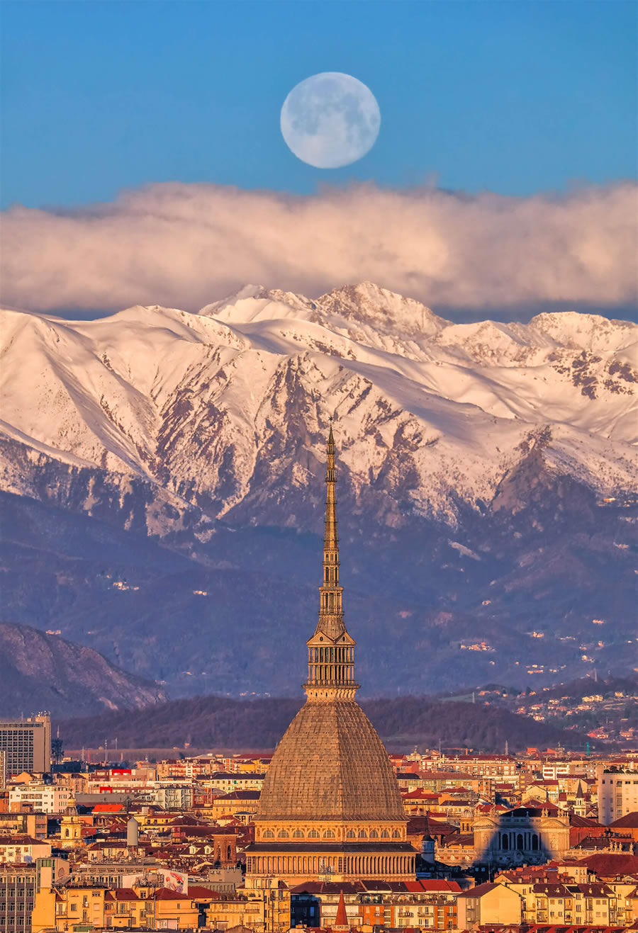 Mesmerizing Moon Photos By Valerio Minato