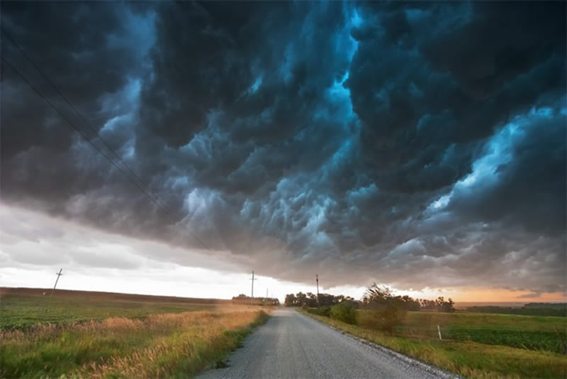 Storm Chase Photography By Mike Hollingshead