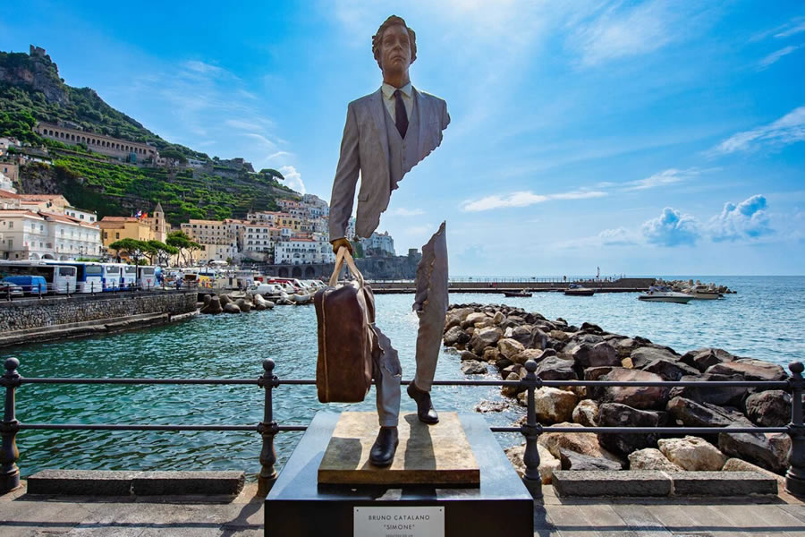 Sculptures Of Fragmented Travelers By Bruno Catalano