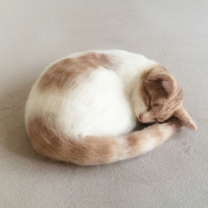 Realistic Cats With Felt Wool By Mayumi Yamamoto