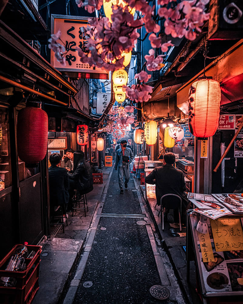 Night Photos Of Shinjuku City Japan By Junya Watanabe