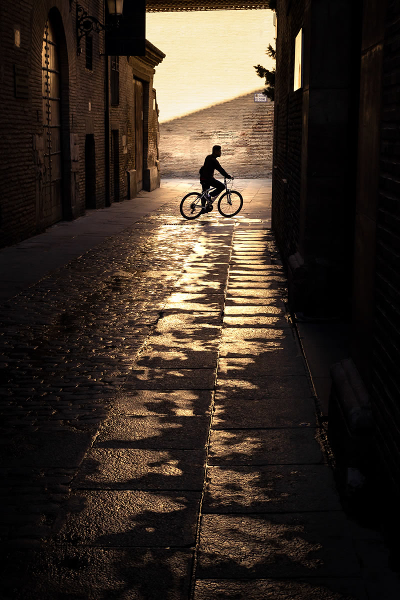 Street Photos In The City Of Zaragoza, Spain By Joaquin Pastor Genzor