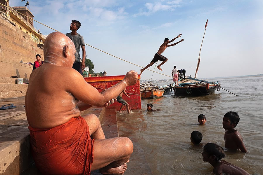 Incredible Moments On The Streets By Bhaskar Kundu